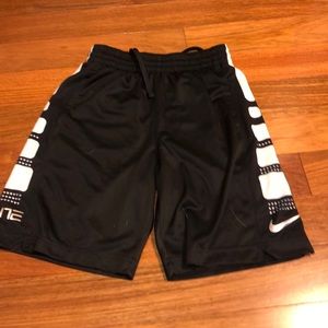 Boys Nike elite basketball shorts